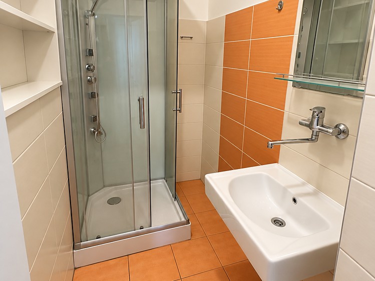 Wohnung 1+1 zum Kauf, 38 m² (8 von 16)