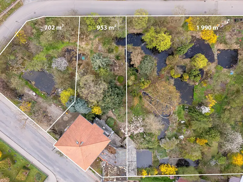 Prodej rodinného domu 260 m², pozemek 3645 m², Lhota – náhled fotky 2