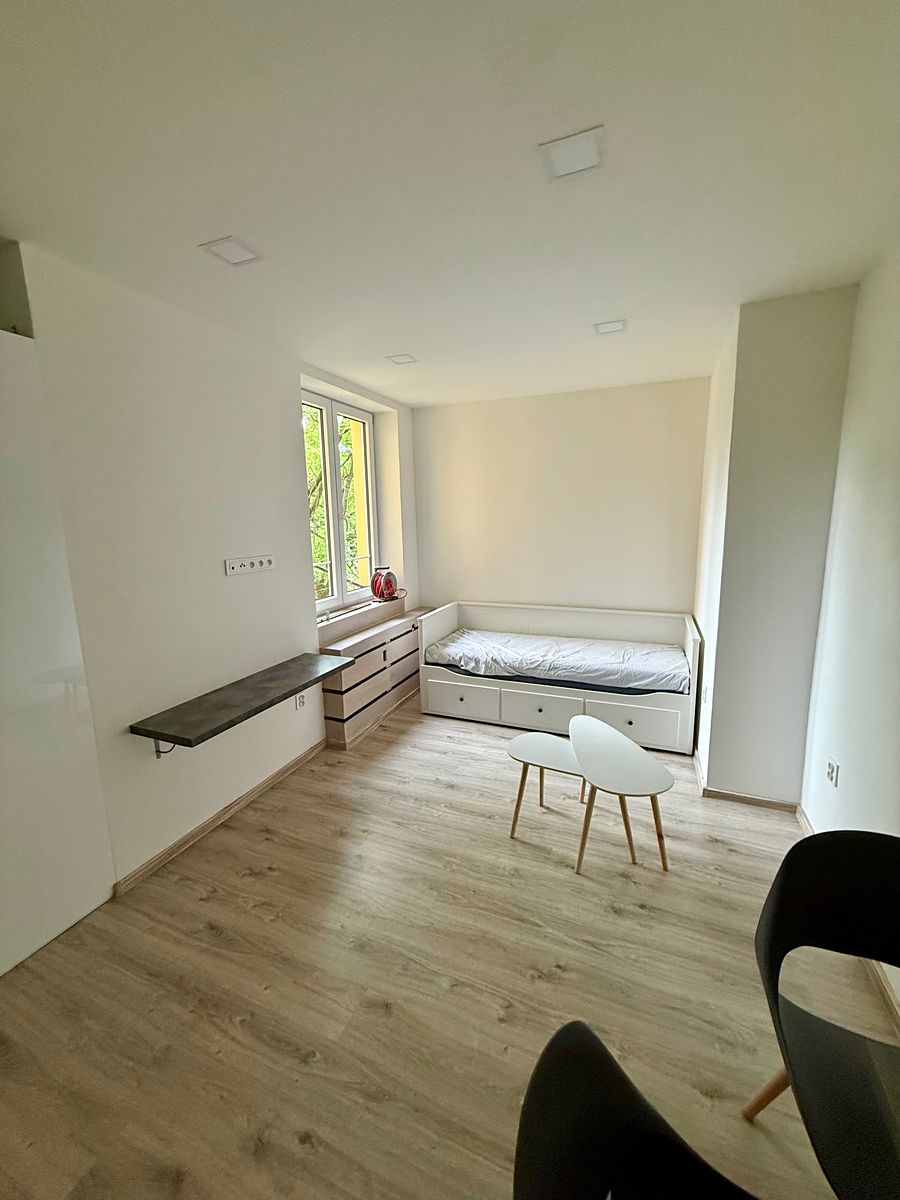 Pronájem bytu 1+kk 24 m², Ostrava – fotka 1 z 3