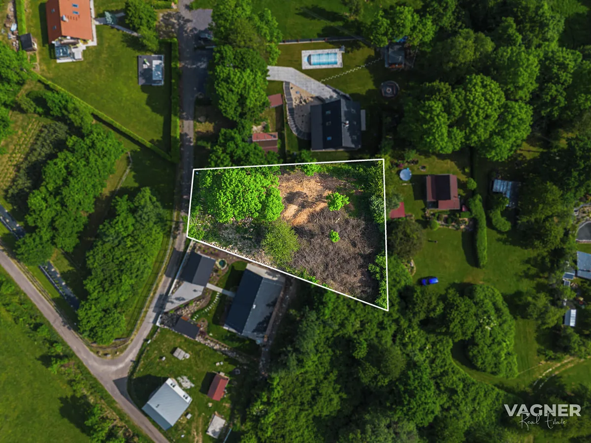 Prodej stavebního pozemku 1495 m²