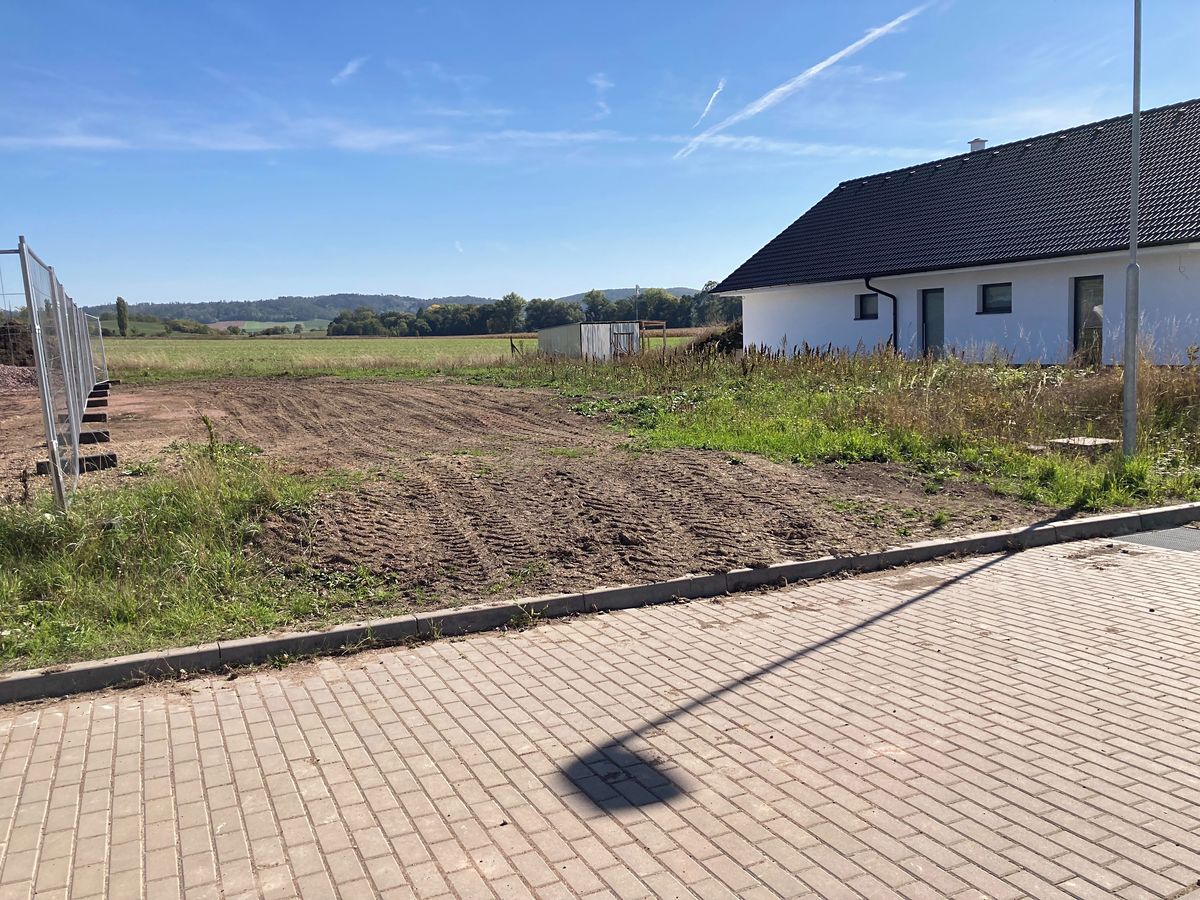Prodej stavebního pozemku 685 m², Drásov – fotka 1 z 3