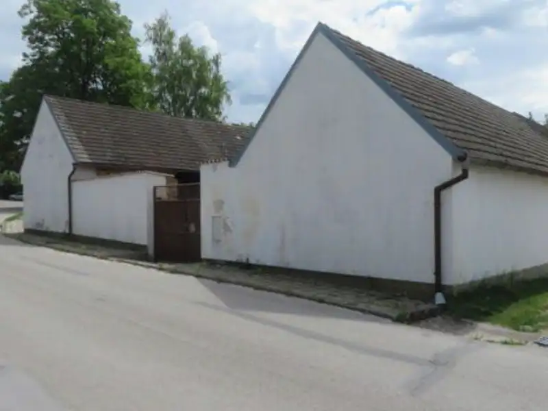 Dražba rodinného domu 143 m², pozemek 516 m², Staňkov – náhled fotky 1