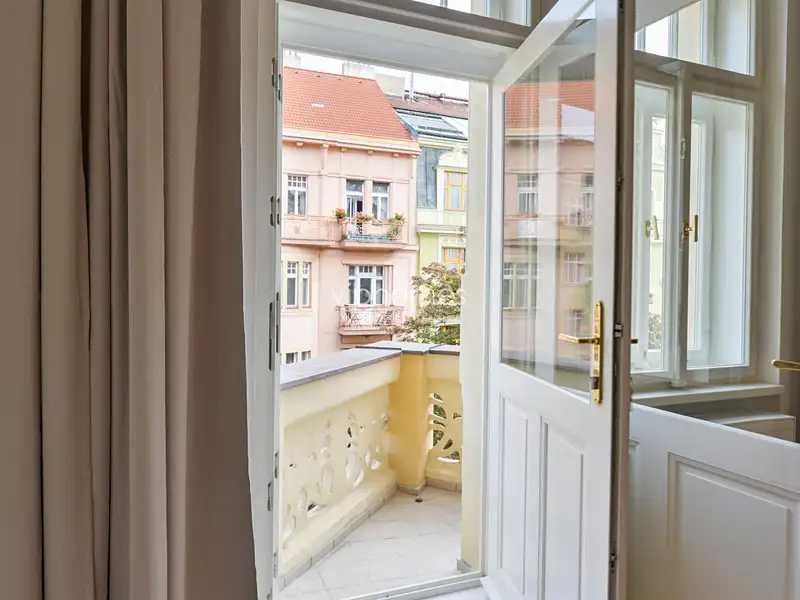 Pronájem bytu 3+kk 93 m², Praha – náhled fotky 2