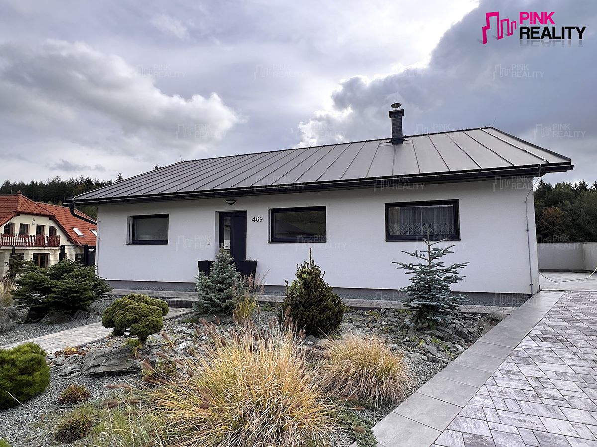 Prodej rodinného domu 187 m², pozemek 1358 m², Kvasiny – fotka 1 z 3