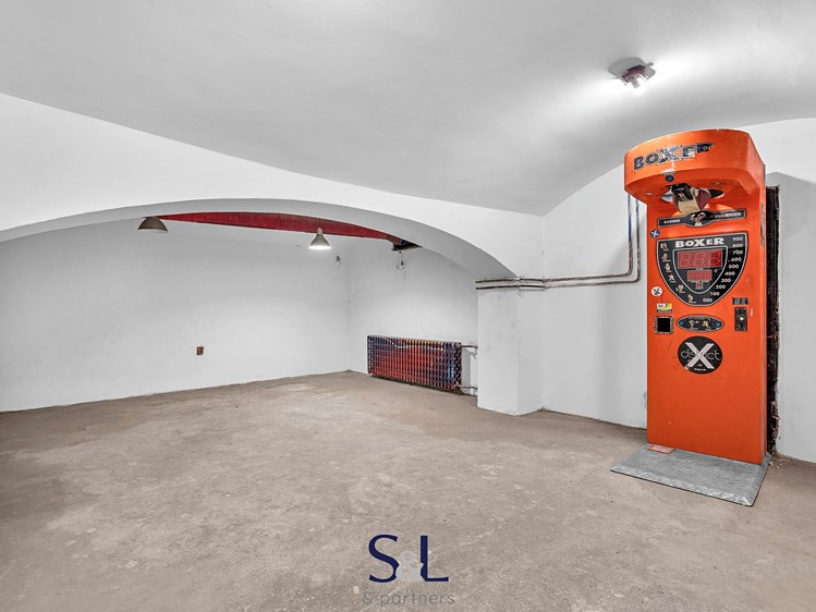 Gewerbefläche zum Kauf, 222 m² (3 von 24)
