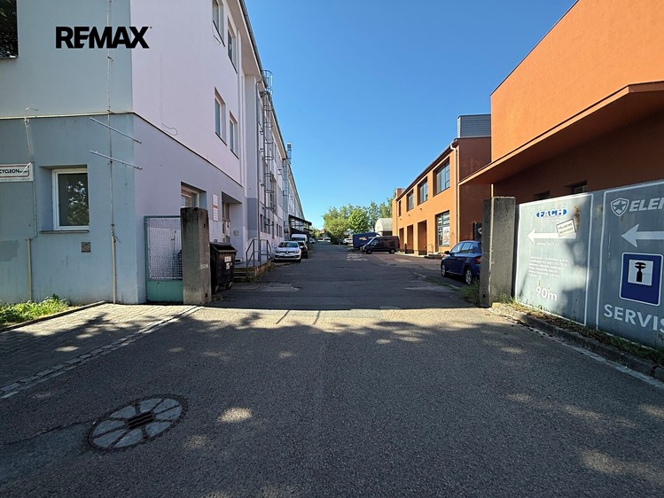 Gewerbefläche zur Miete, 600 m² (2 von 27)