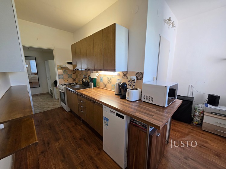 Pronájem bytu 3+1, 67 m² (3 z 12)