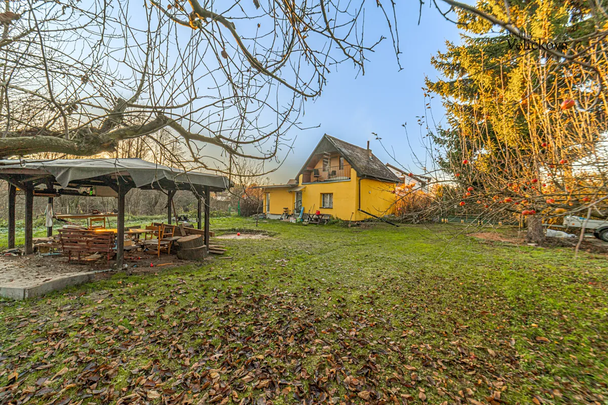 Prodej stavebního pozemku 1291 m²