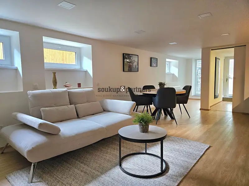 Prodej bytu 2+kk 75 m², Praha – náhled fotky 2