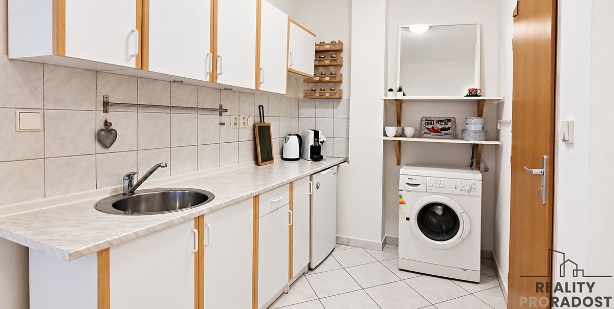 Pronájem bytu 1+1 34 m²