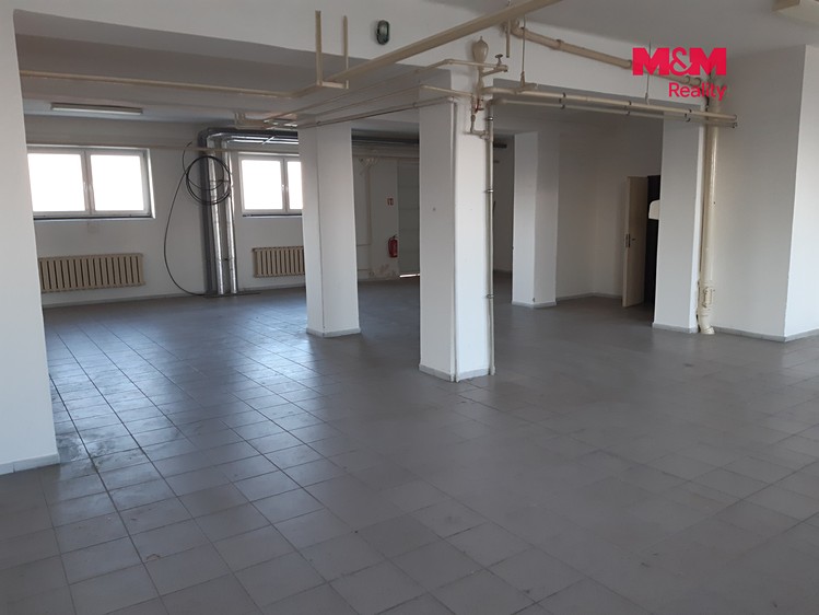 Комерційне приміщення в оренду, 134 м² (2 з 4)