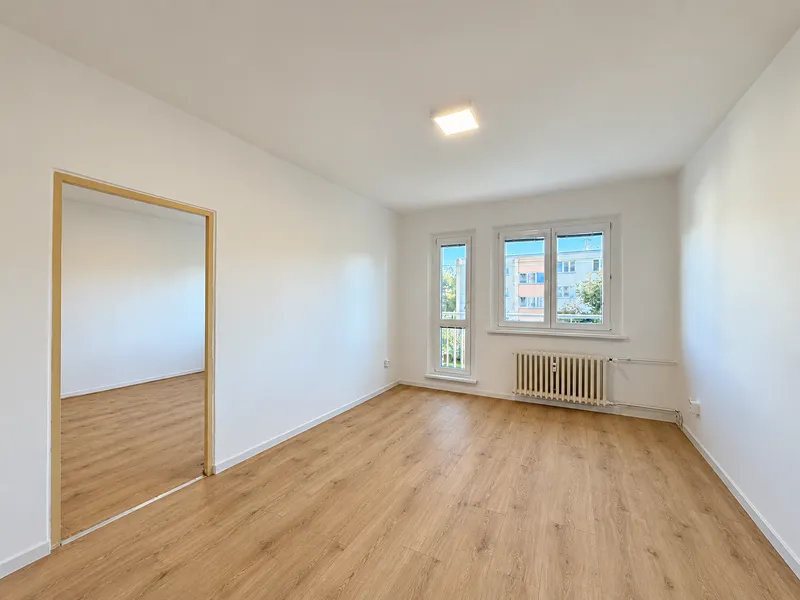 Byt 3+1, 67 m², výtah, 3. np – Zlín-Malenovice - Chelčického