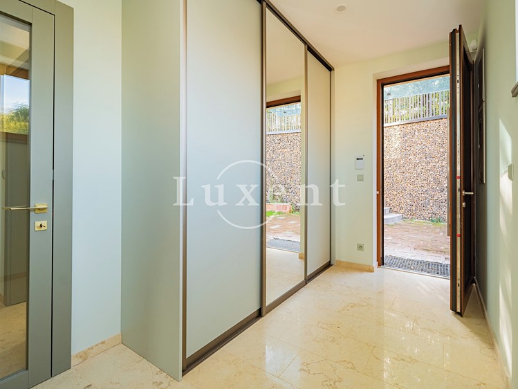 Квартира 4+kk на продаж, 175 м² (15 з 20)