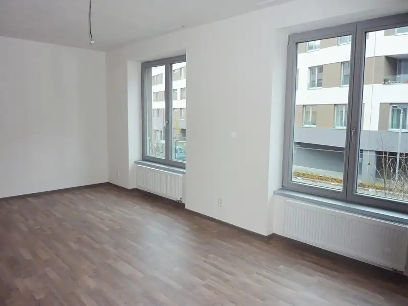 Pronájem bytu 1+kk 30 m², Václavská, Kolín – Kolín III