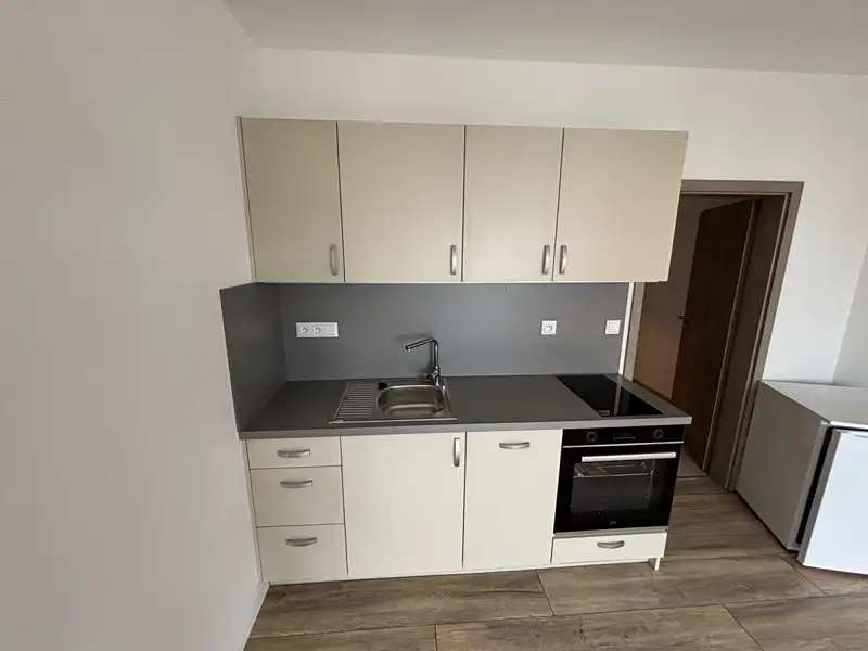 Pronájem bytu 1+kk 27 m², Mohelnice – náhled fotky 3