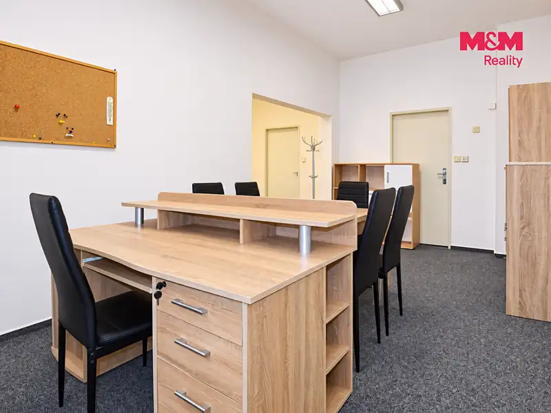 Pronájem kanceláře 31 m², Jičín – náhled fotky 3