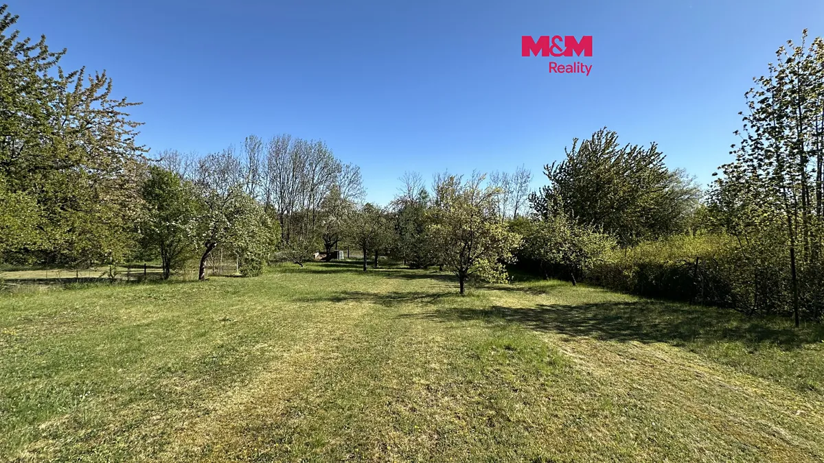 Prodej stavebního pozemku 1594 m²