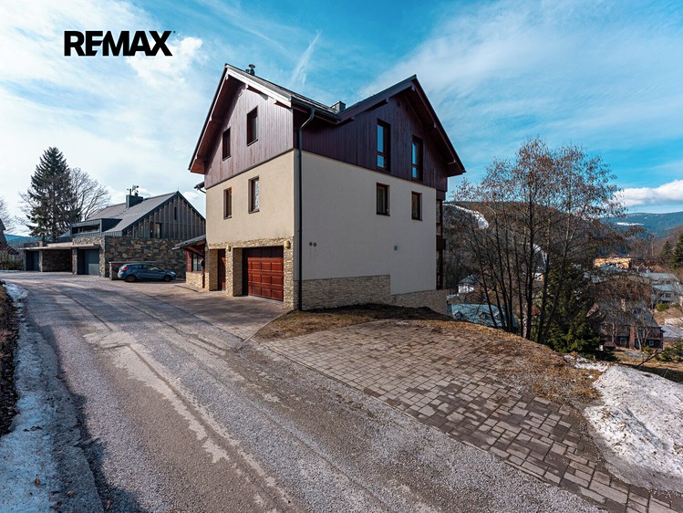 Квартира 3+kk на продаж, 107 м² (28 з 35)