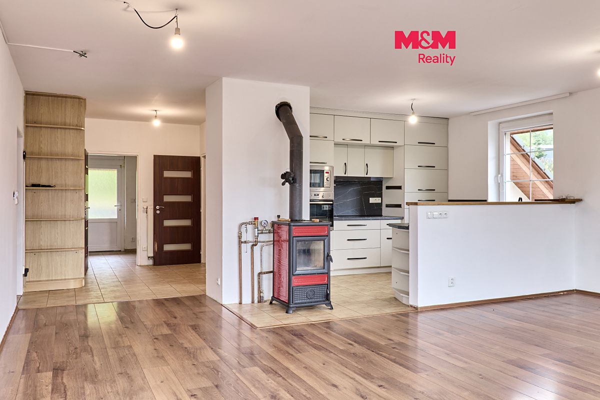 Prodej chalupy 226 m², pozemek 8736 m², Bernartice – fotka 1 z 3