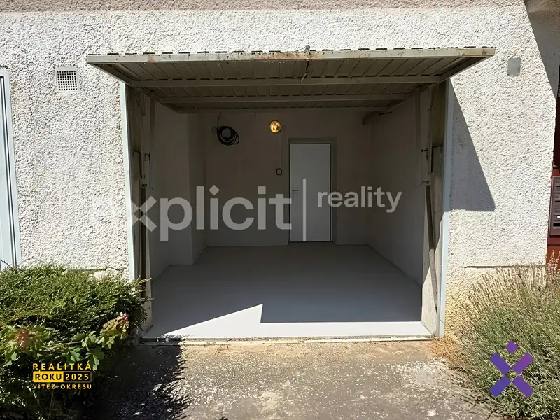 Pronájem garáže 16 m², Uherský Brod – náhled fotky 1