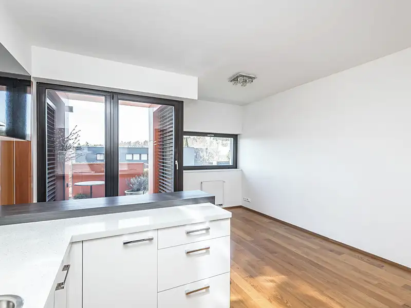 Prodej bytu 2+kk 45 m², Praha – náhled fotky 2