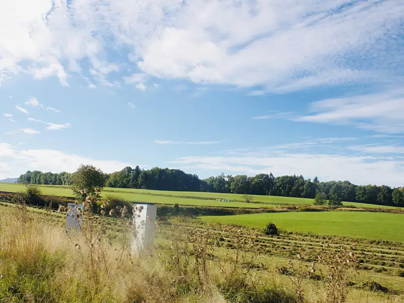 Prodej stavebního pozemku 1783 m², Krásný Les – náhled fotky 3