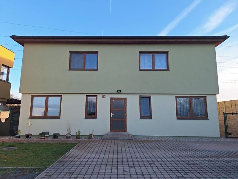 Pronájem bytu 2+kk 43 m², Libiš – fotka 1 z 3