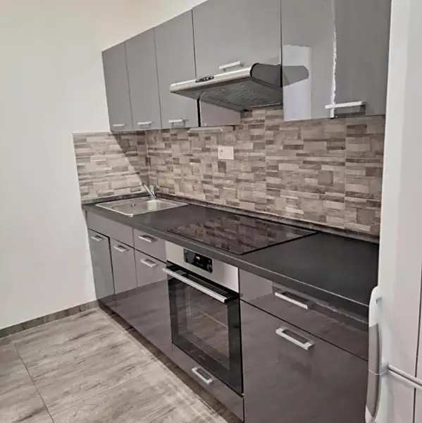 Pronájem bytu 2+kk 43 m², Libiš – náhled fotky 2
