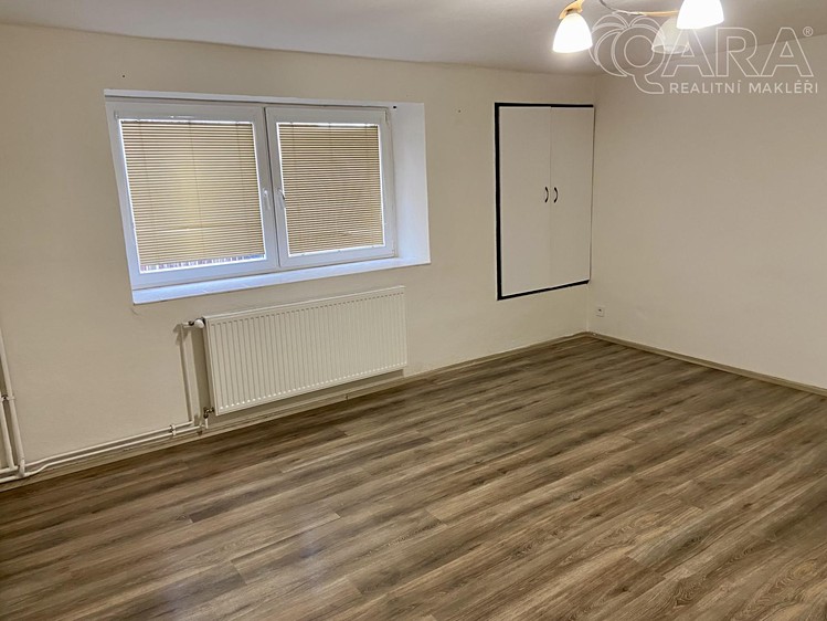 Pronájem bytu 1+1, 35 m² (11 z 16)