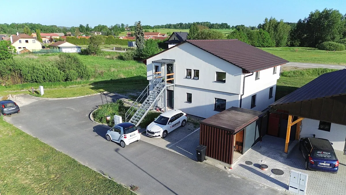 Pronájem bytu 4+kk 87 m²