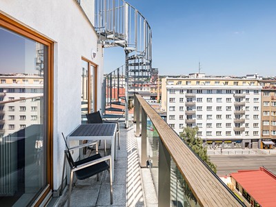 Pronájem bytu 3+kk, 88 m² (2 z 14)