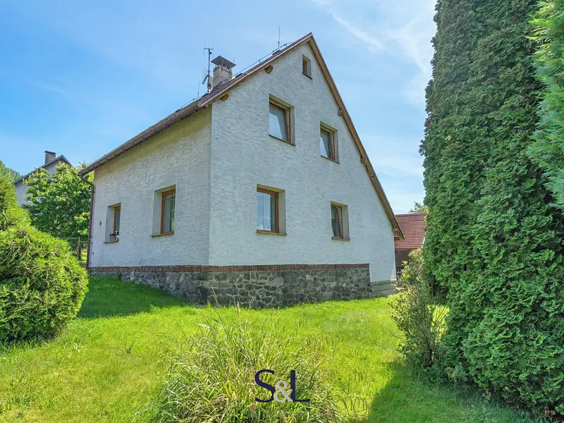 Prodej rodinného domu 145 m², pozemek 809 m², Nový Bor – náhled fotky 2