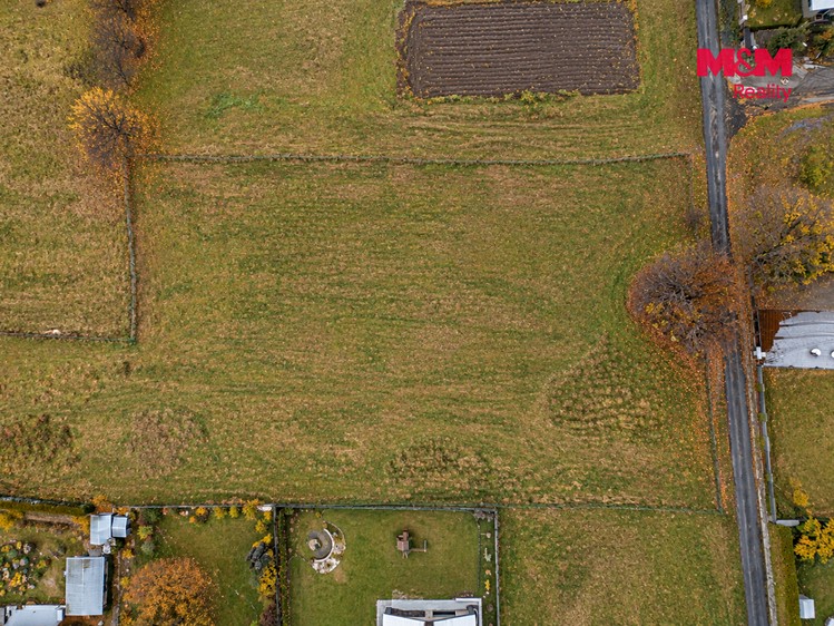 Prodej pozemku, 1 761 m² (2 z 3)
