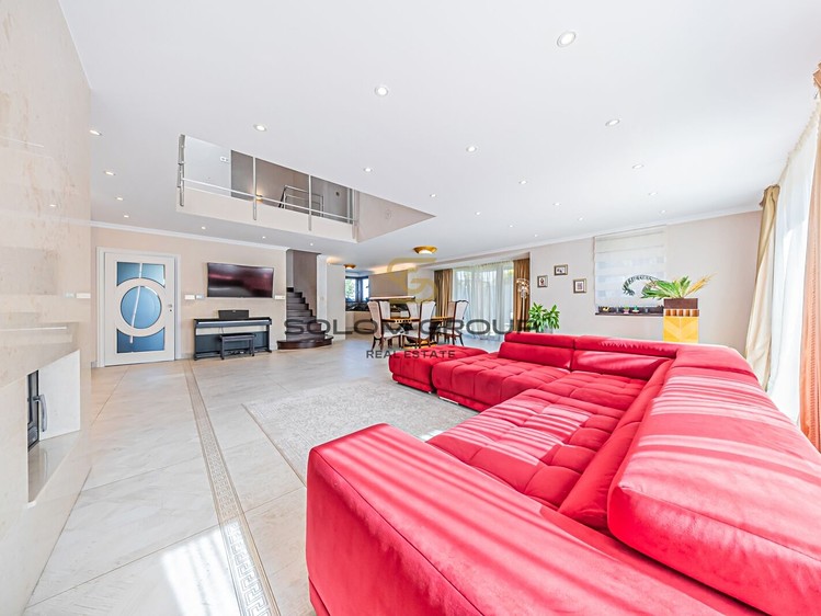 Prodej domu, 212 m² (10 z 30)