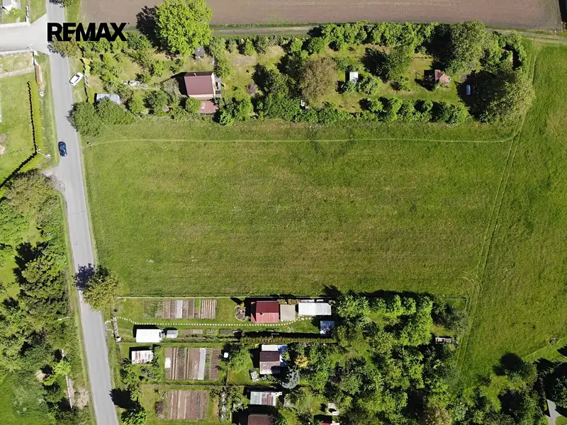 Prodej stavebního pozemku 1819 m², Holešov – náhled fotky 3