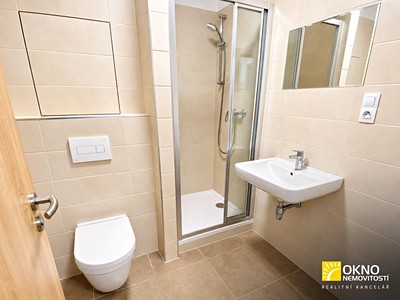 Prodej bytu 1+kk, 30 m² (2 z 9)