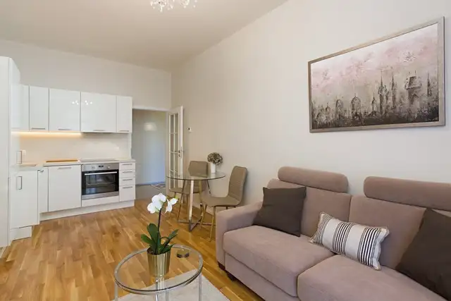 Pronájem bytu 2+kk 48 m², Praha – náhled fotky 2