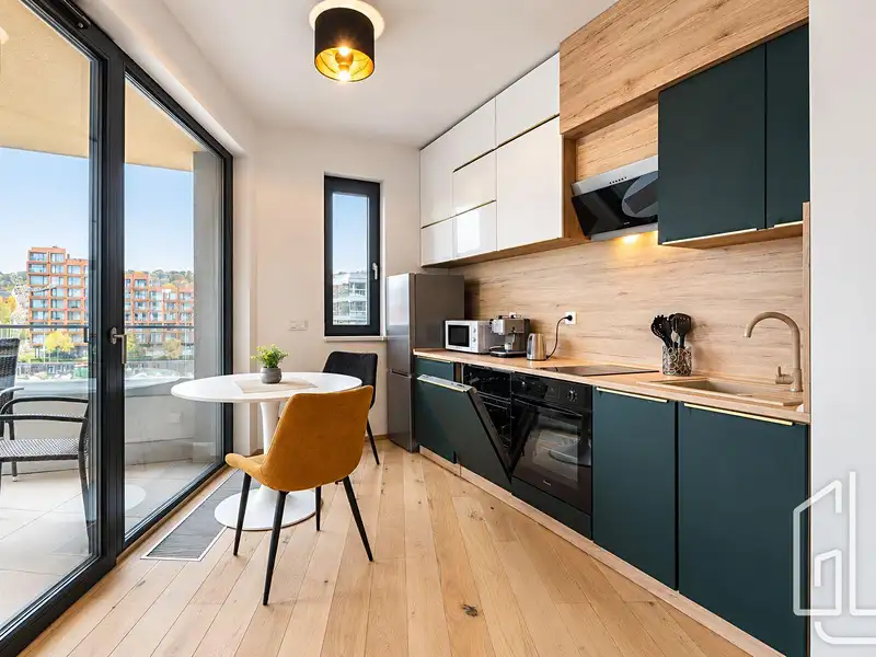 Pronájem bytu 2+kk 60 m², Praha – náhled fotky 1