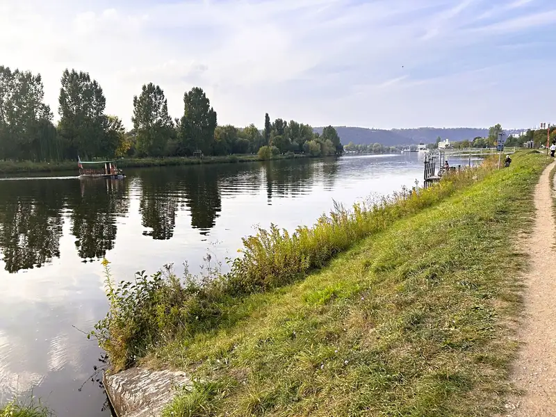Prodej stavebního pozemku 2041 m², Praha – náhled fotky 2