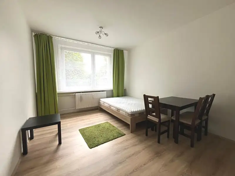 Pronájem bytu 1+kk 27 m², Zlín – náhled fotky 3