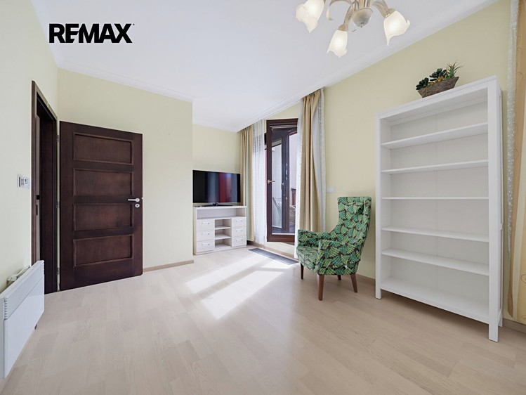 Prodej bytu 4+kk, 171 m² (32 z 45)