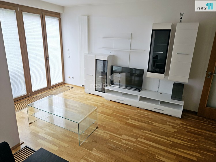 Pronájem bytu 3+kk, 86 m² (5 z 23)