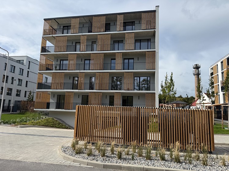 Pronájem bytu 2+kk, 54 m² (2 z 7)