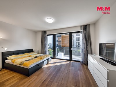 Prodej bytu 1+kk, 38 m² (3 z 18)