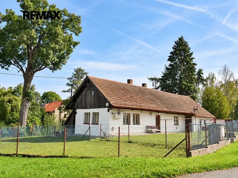 Prodej rodinného domu 90 m², pozemek 627 m², Smidary – náhled fotky 1