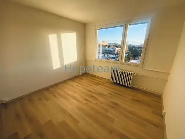 Pronájem bytu 1+kk 20 m², Ústí nad Labem – náhled fotky 3
