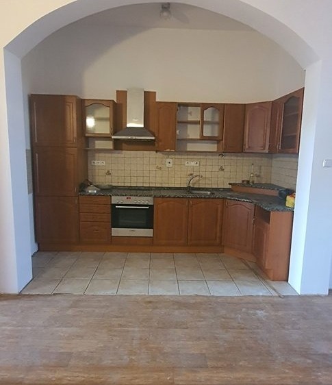 Pronájem bytu 3+1, 120 m² (3 z 11)