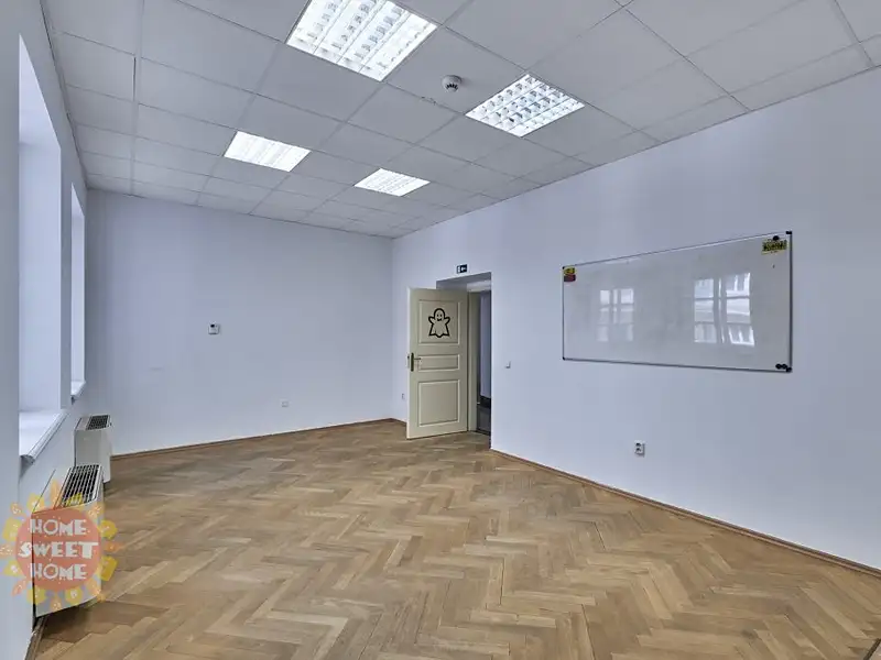 Pronájem kanceláře 212 m², Praha – náhled fotky 3