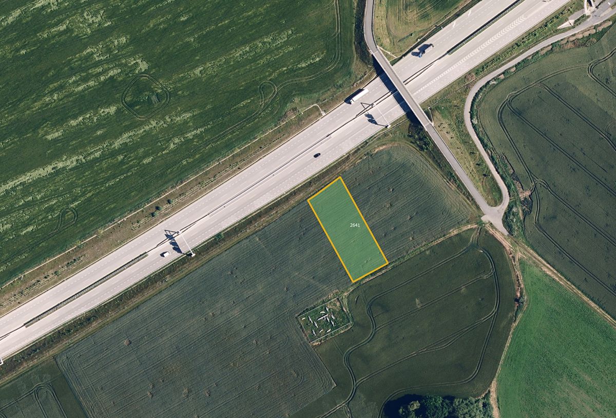 Prodej pole 2259 m², Dolní Újezd – fotka 1 z 3