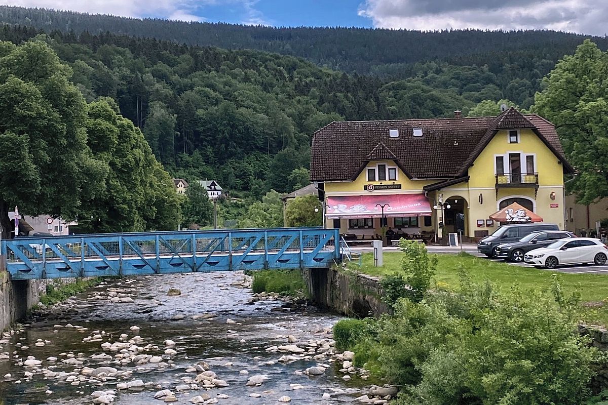 Prodej ubytovacího zařízení 640 m², Horní Maršov – fotka 1 z 3
